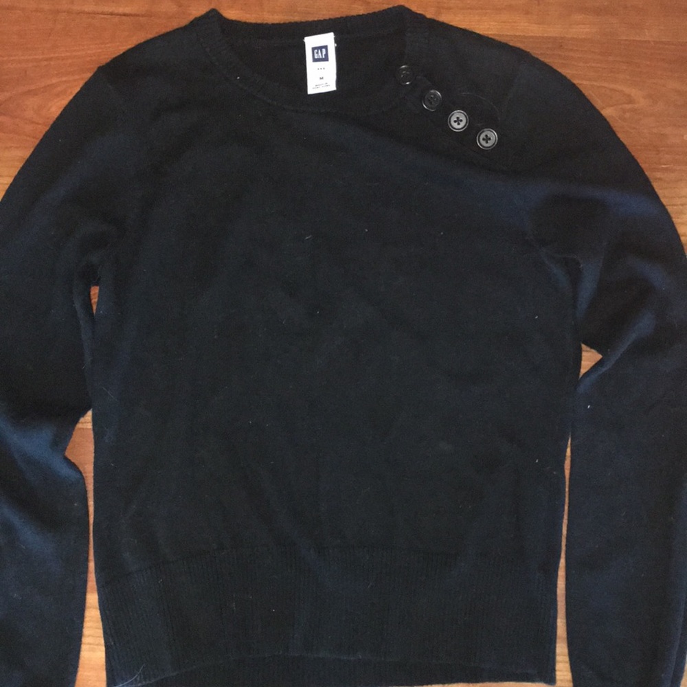 Black really cute light weight sweater from Gap